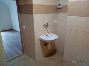 Pronájem bytu 2+kk, Uničov, Litovelská, 40 m2