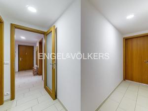 Pronájem bytu 4+kk, Praha - Košíře, Linhartova, 102 m2