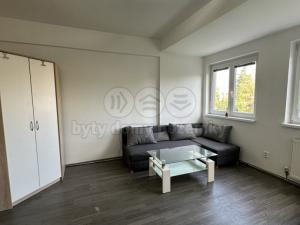 Pronájem bytu 2+kk, Kladno, Vítězná, 48 m2