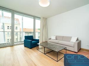 Pronájem bytu 2+kk, Praha - Smíchov, Holečkova, 62 m2