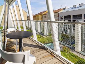 Pronájem bytu 2+kk, Praha - Smíchov, Holečkova, 78 m2