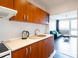 Pronájem bytu 2+kk, Praha - Záběhlice, Choceradská, 44 m2