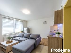 Pronájem bytu 2+kk, Znojmo, Na Hrázi, 45 m2