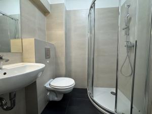 Pronájem bytu 1+kk, Praha - Vršovice, Omská, 25 m2