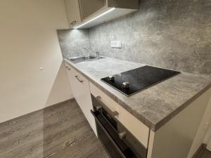 Pronájem bytu 1+kk, Praha - Vršovice, Omská, 25 m2