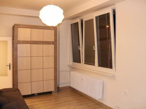 Pronájem bytu 1+kk, Praha - Hostivař, Azalková, 22 m2