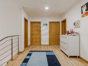 Prodej rodinného domu, Ohrobec, V zahrádkách, 226 m2