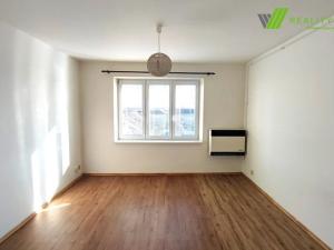 Pronájem bytu 1+kk, Hodonín, Slavíkova, 29 m2