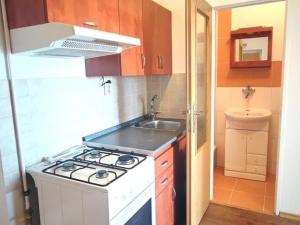 Pronájem bytu 1+kk, Hodonín, Slavíkova, 29 m2