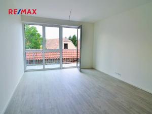 Prodej bytu 2+kk, Praha - Sobín, Hostivická, 50 m2