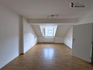 Pronájem bytu 3+kk, Karlovy Vary - Rybáře, Nákladní, 72 m2