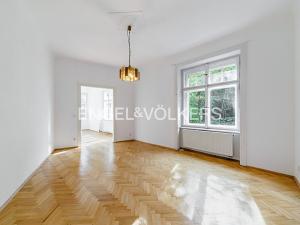 Pronájem bytu 3+1, Praha - Žižkov, Husitská, 100 m2