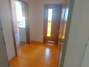 Prodej bytu 1+kk, Praha - Písnice, Švihovská, 38 m2