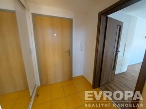 Prodej bytu 1+kk, Praha - Písnice, Švihovská, 38 m2