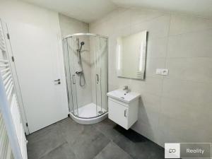 Pronájem bytu 3+kk, Praha - Smíchov, Svornosti, 79 m2