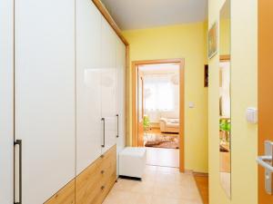 Prodej bytu 2+kk, Praha - Čimice, K Ládví, 49 m2