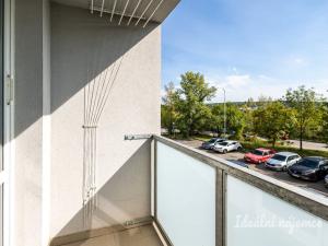 Pronájem bytu 2+kk, Praha - Černý Most, Kpt. Stránského, 43 m2