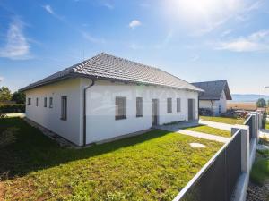 Prodej rodinného domu, Všeň, 255 m2