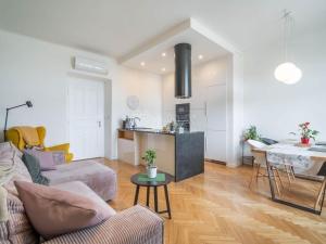 Pronájem bytu 3+kk, Praha - Smíchov, Strakonická, 87 m2