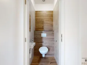 Prodej bytu 2+kk, Třebíč - Vnitřní Město, Karlovo nám., 116 m2