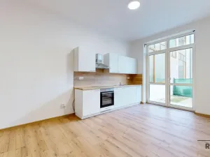 Prodej bytu 3+kk, Třebíč - Vnitřní Město, Karlovo nám., 123 m2