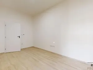 Prodej bytu 3+kk, Třebíč - Vnitřní Město, Karlovo nám., 123 m2
