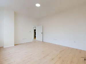 Prodej bytu 2+kk, Třebíč - Vnitřní Město, Karlovo nám., 80 m2