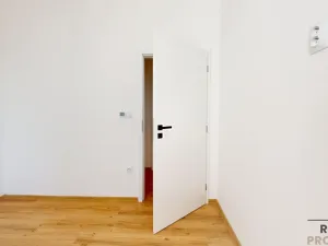 Prodej bytu 4+kk, Třebíč - Vnitřní Město, Karlovo nám., 119 m2