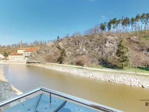 Prodej bytu 4+kk, Třebíč - Vnitřní Město, Karlovo nám., 119 m2