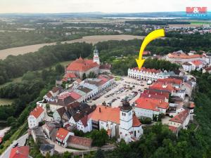 Prodej restaurace, Nové Město nad Metují, Husovo náměstí, 730 m2