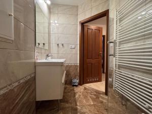 Pronájem bytu 2+kk, Praha - Holešovice, Milady Horákové, 57 m2