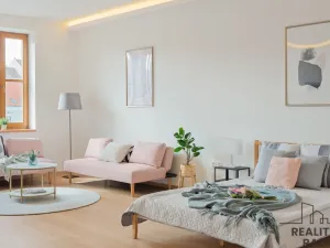 Prodej bytu 4+1, Třebíč - Vnitřní Město, Karlovo nám., 136 m2
