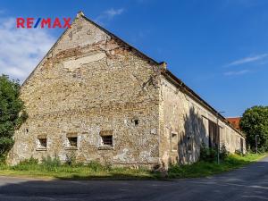 Prodej zemědělské usedlosti, Počedělice, 2500 m2