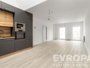 Prodej bytu 2+kk, Žirovnice, Havlíčkovo náměstí, 52 m2