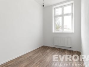 Pronájem bytu 2+kk, Žirovnice, Havlíčkovo náměstí, 43 m2