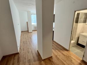 Pronájem bytu 1+kk, Třebíč, Velkomeziříčská, 32 m2