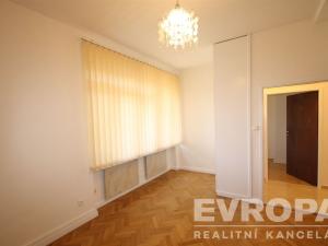 Pronájem bytu 6+kk a větší, Praha - Bubeneč, Wolkerova, 178 m2