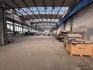 Pronájem skladu, Adamov, 3000 m2