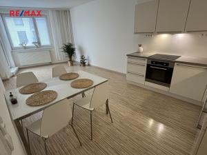 Prodej bytu 2+kk, Praha - Stodůlky, Svitákova, 56 m2