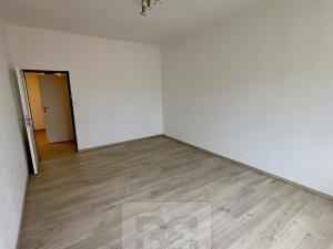 Pronájem bytu 2+kk, Praha - Vysočany, Podnádražní, 43 m2