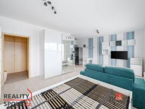 Pronájem bytu 1+kk, Praha - Modřany, Soukalova, 39 m2