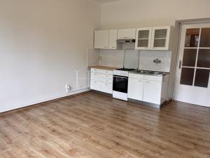 Pronájem bytu 1+kk, Praha - Vokovice, Africká, 31 m2