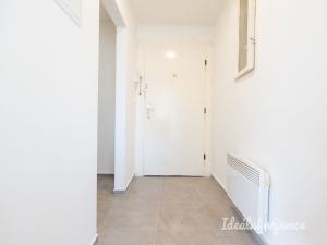 Pronájem bytu 2+kk, Praha - Žižkov, Hartigova, 41 m2