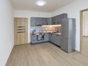 Pronájem bytu 2+kk, Praha - Strašnice, Kralická, 52 m2