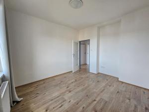Pronájem bytu 2+kk, Praha - Nusle, Kloboučnická, 35 m2