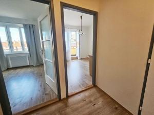 Pronájem bytu 2+kk, Praha - Nusle, Kloboučnická, 35 m2