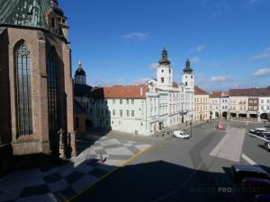 Pronájem bytu 2+1, Hradec Králové, Velké náměstí, 110 m2