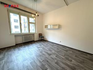 Prodej bytu 2+kk, Praha - Bubeneč, Zelená, 44 m2