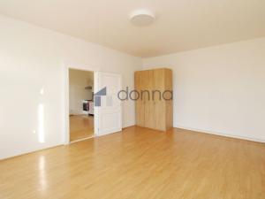 Pronájem bytu 3+kk, Praha - Vinohrady, Korunní, 70 m2