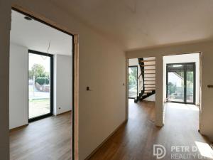 Prodej bytu 4+kk, Praha - Pitkovice, Žampiónová, 163 m2